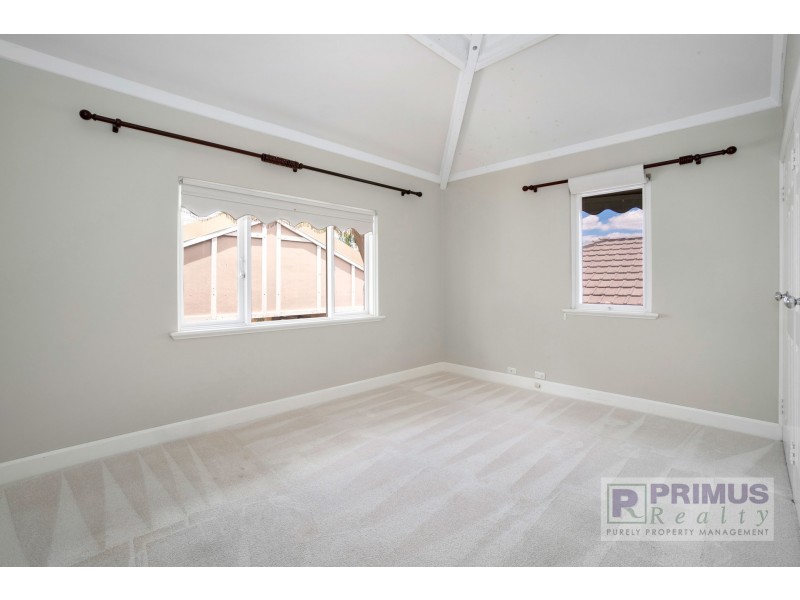 28 Fourth Avenue, Kensington WA 6151