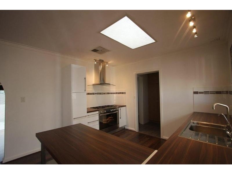 38 Mayflower Crescent, Craigie WA 6025