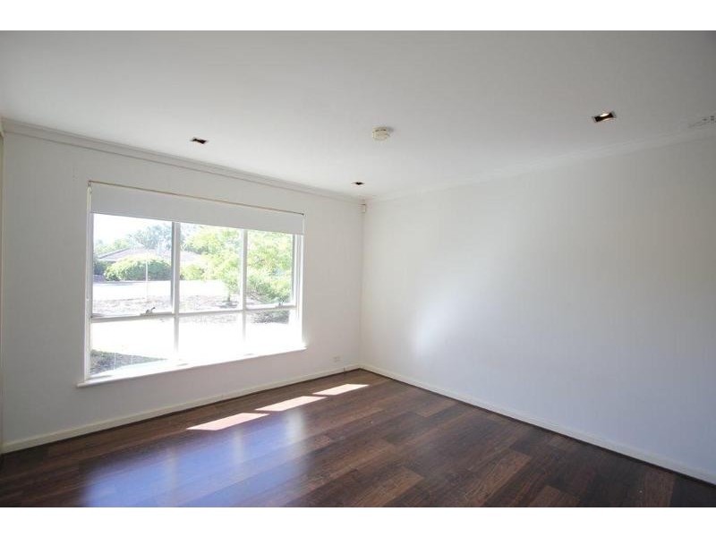 38 Mayflower Crescent, Craigie WA 6025