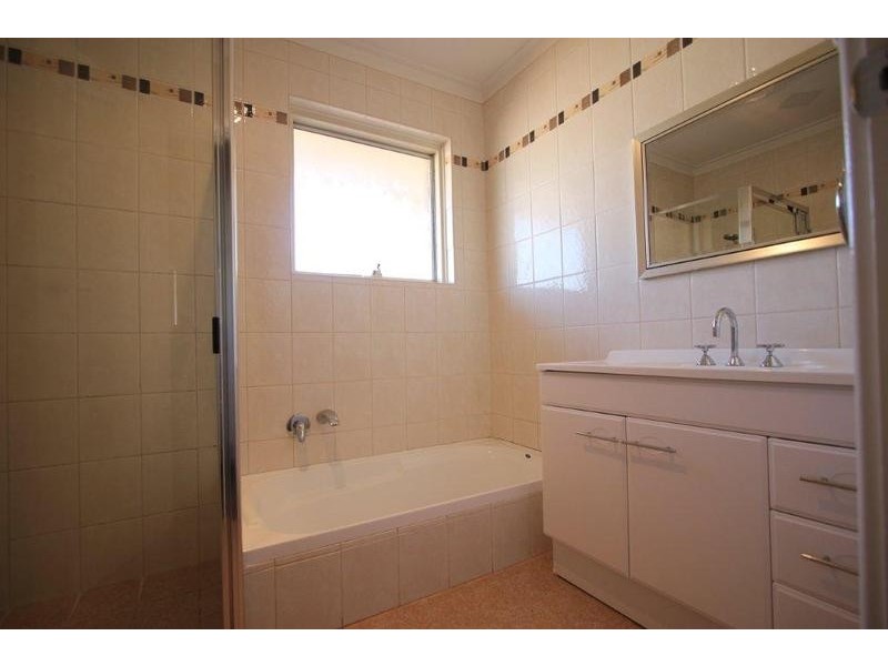 38 Mayflower Crescent, Craigie WA 6025