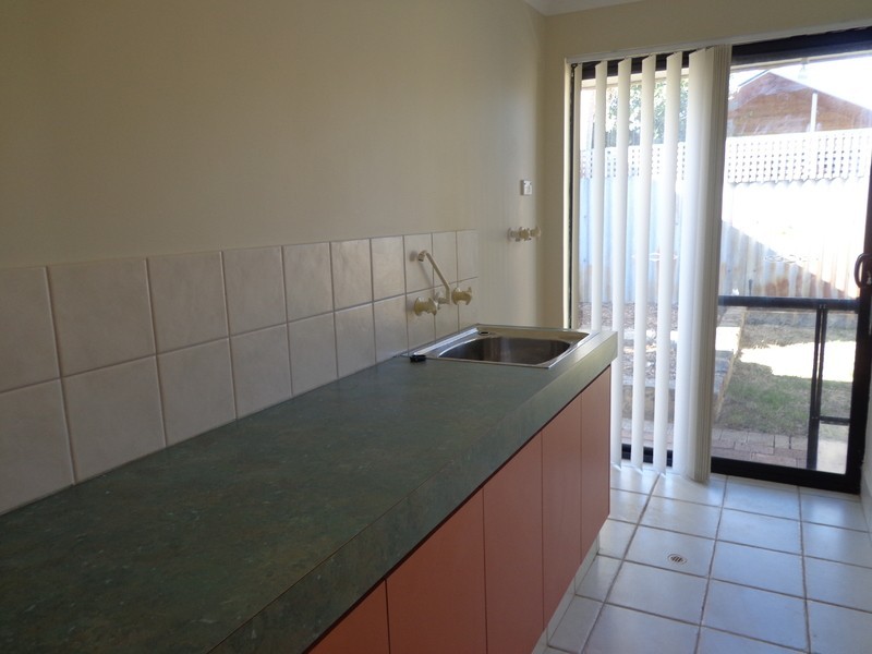 2/13 Canavan Crescent, Manning WA 6152