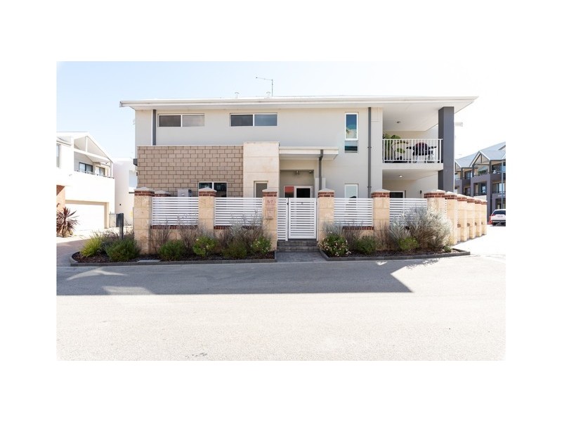 5/7 Marina Drive, Ascot WA 6104