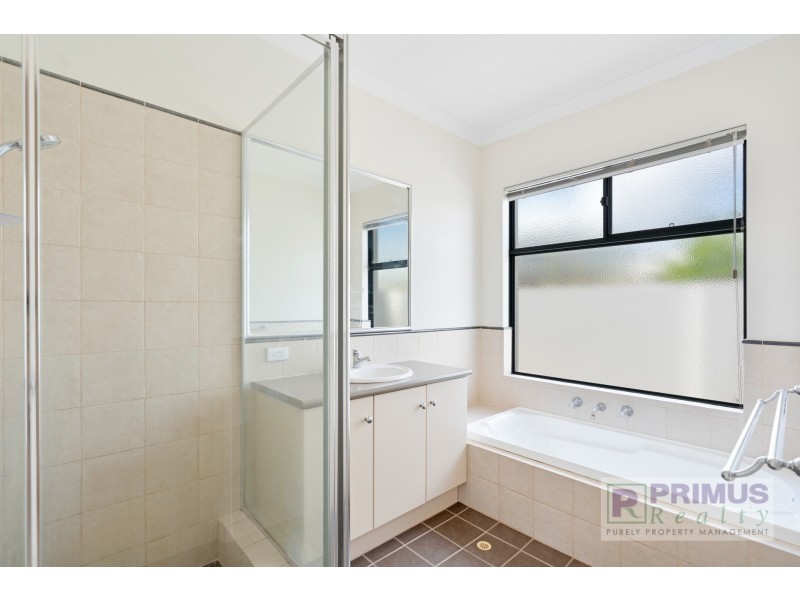 8 Arezzo Street, Stirling WA 6021