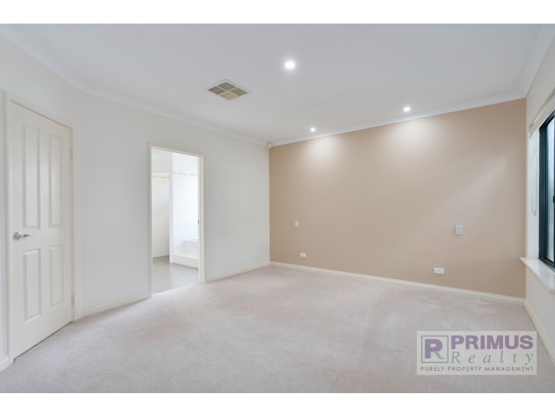 8 Arezzo Street, Stirling WA 6021