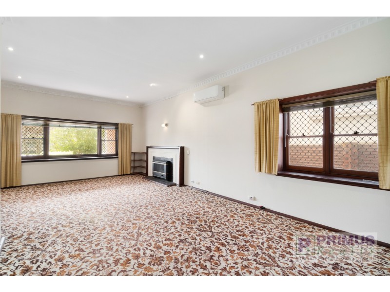 4 Rookwood Street, Mount Pleasant WA 6153