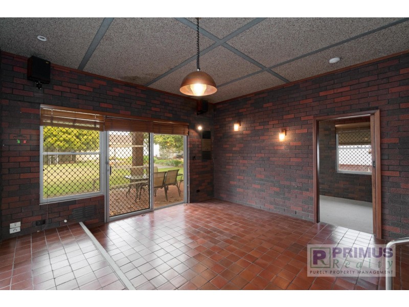 4 Rookwood Street, Mount Pleasant WA 6153