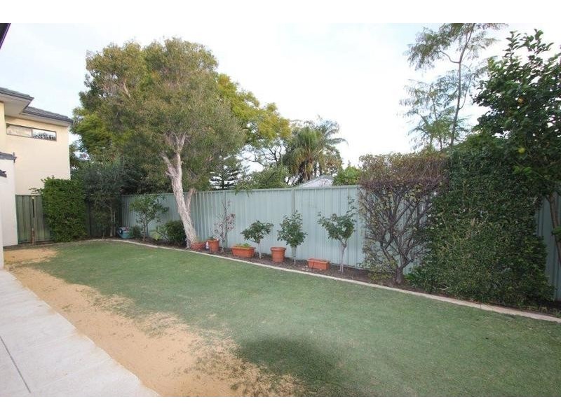 3/141 South Terrace, Como WA 6152