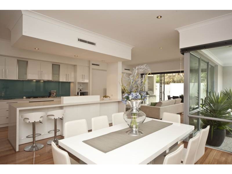 18B Dilkara Way, City Beach WA 6015