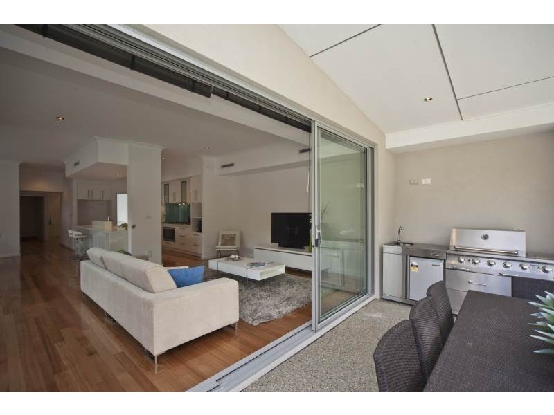 18B Dilkara Way, City Beach WA 6015