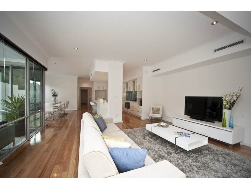 18B Dilkara Way, City Beach WA 6015