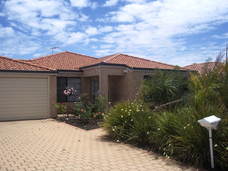 103  Roxburgh Circle, Kinross WA 6028
