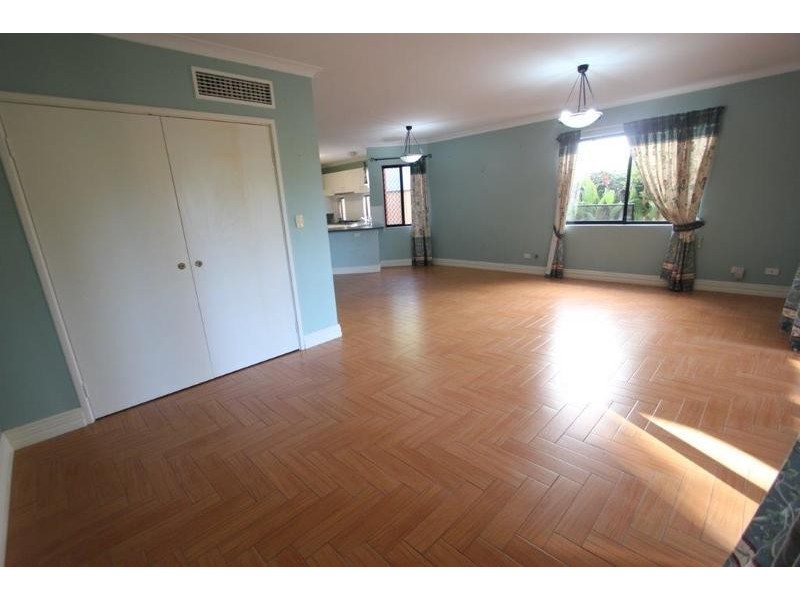 5A Woodloes Street, Cannington WA 6107