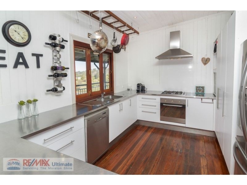 2 Banjo Patterson Drive, Ocean View QLD 4521