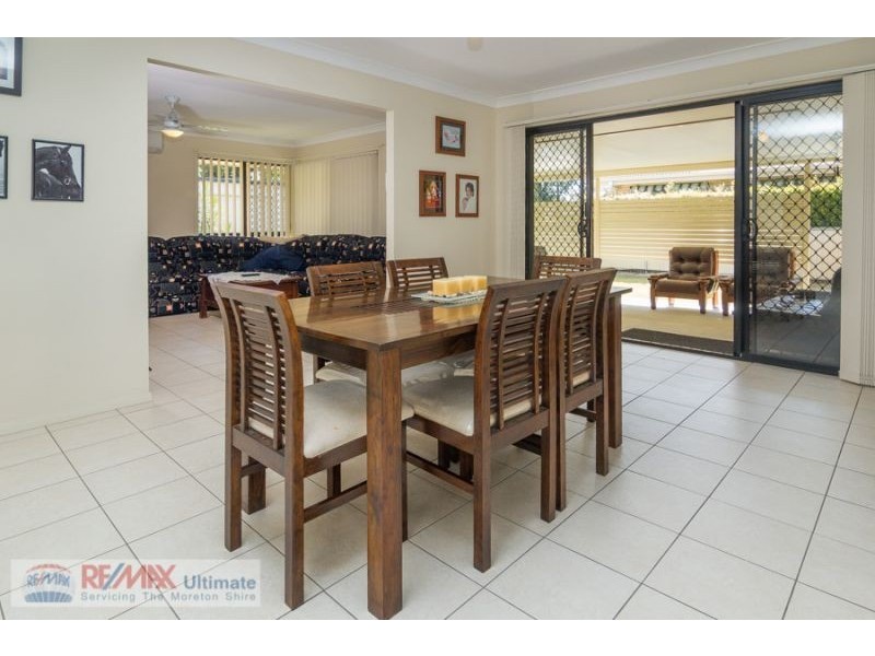 8 Saint Smith Road, Beachmere QLD 4510