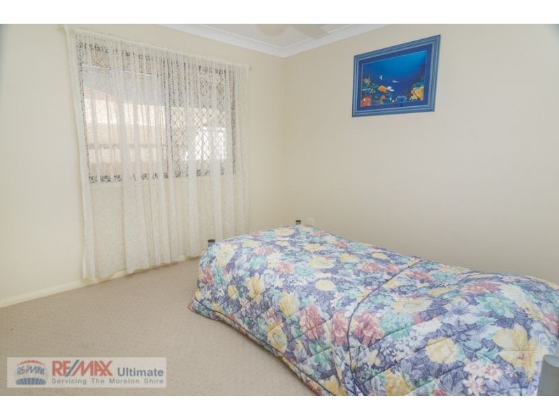 8 Saint Smith Road, Beachmere QLD 4510