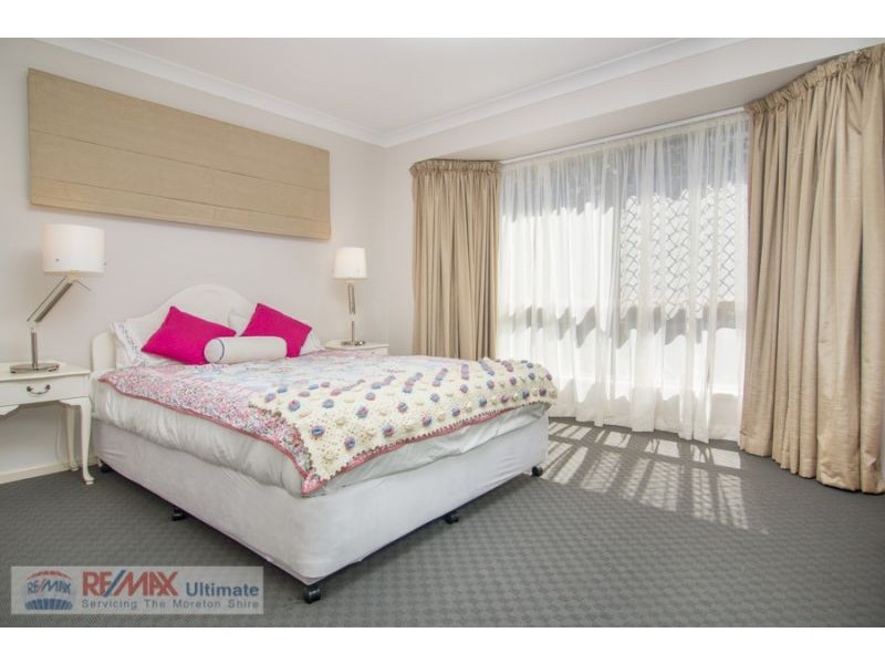 40 Bayside Drive, Beachmere QLD 4510