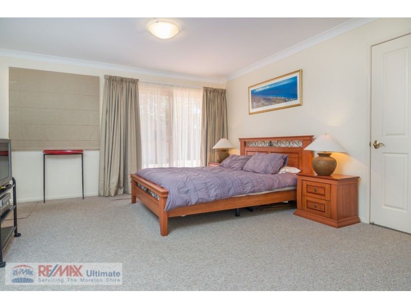 40 Bayside Drive, Beachmere QLD 4510