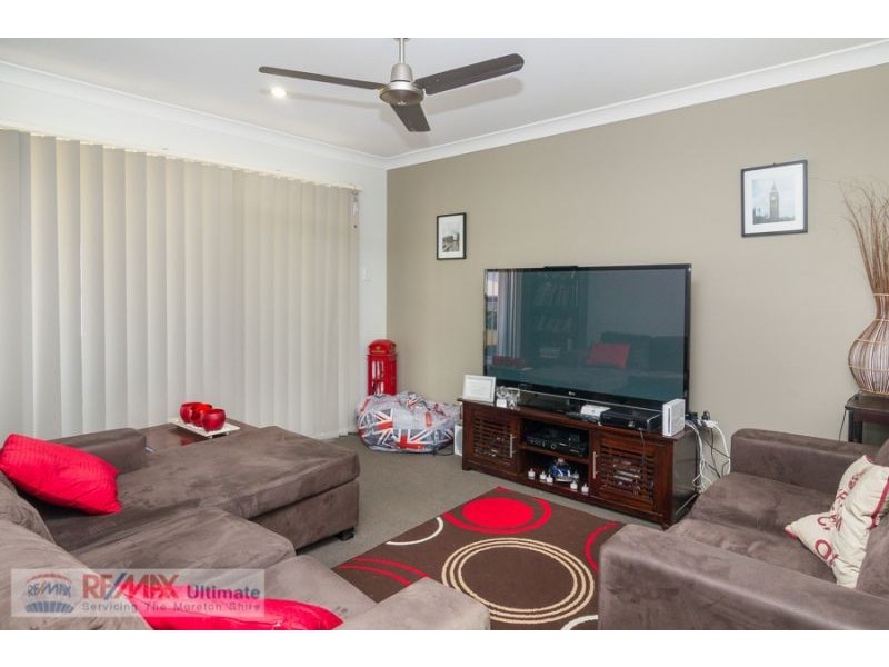 11 Riceflower Court, Sandstone Point QLD 4511