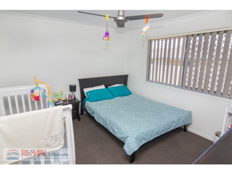 11 Riceflower Court, Sandstone Point QLD 4511