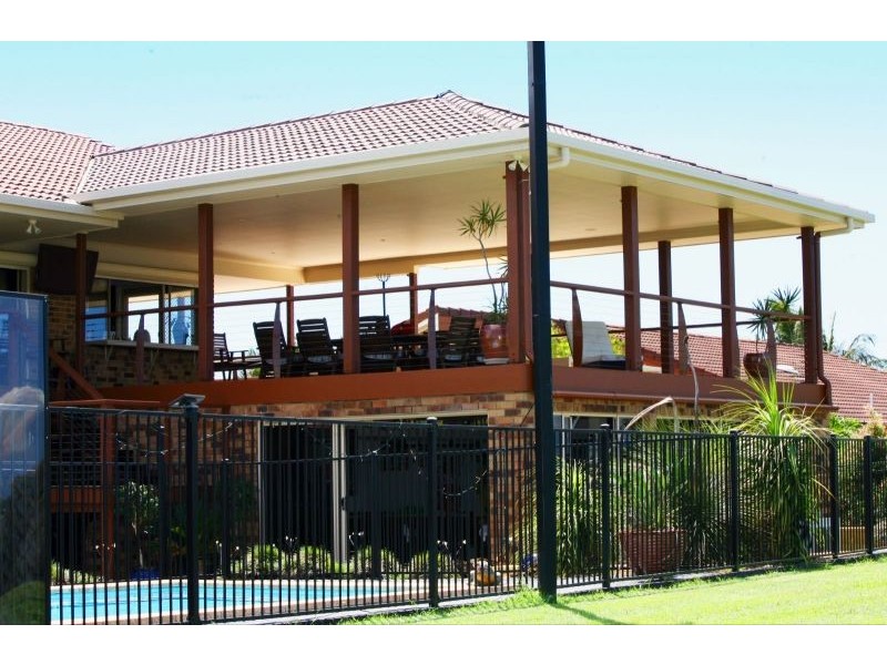 15 Clark Terrace, Sandstone Point QLD 4511