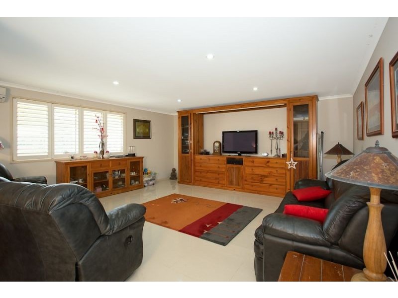 15 Clark Terrace, Sandstone Point QLD 4511