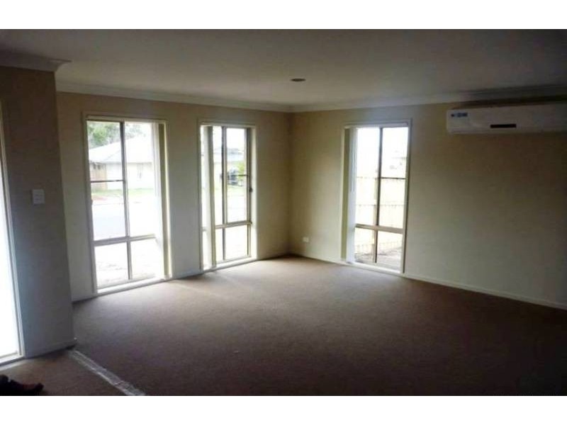 2 Bitou Place, Morayfield QLD 4506