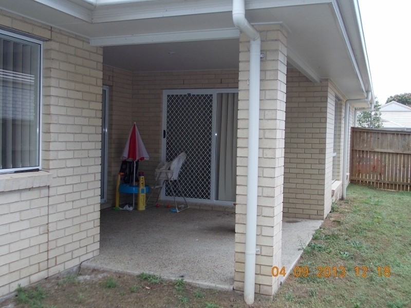 17 Adam Street, Beachmere QLD 4510