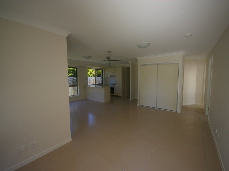 12 Second Ave, Beachmere QLD 4510