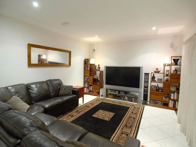 105 Campbell Parade, Beachmere QLD 4510