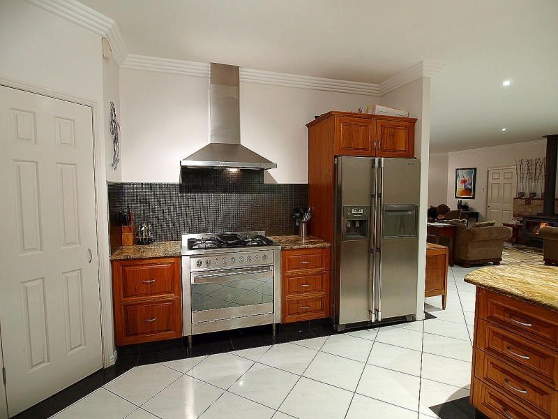 105 Campbell Parade, Beachmere QLD 4510