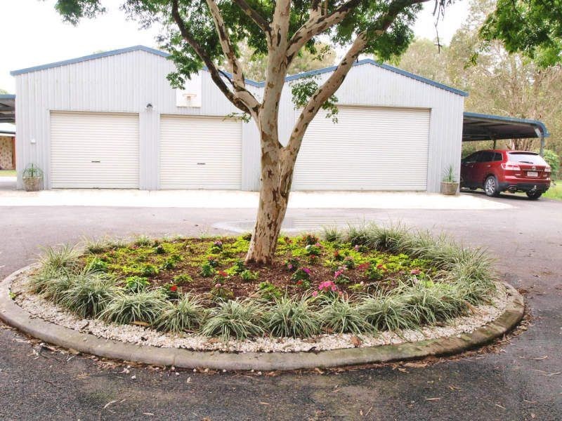 105 Campbell Parade, Beachmere QLD 4510