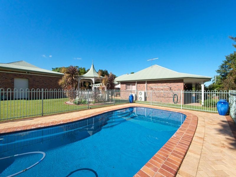 5 Ann-Maree Dr, Caboolture QLD 4510