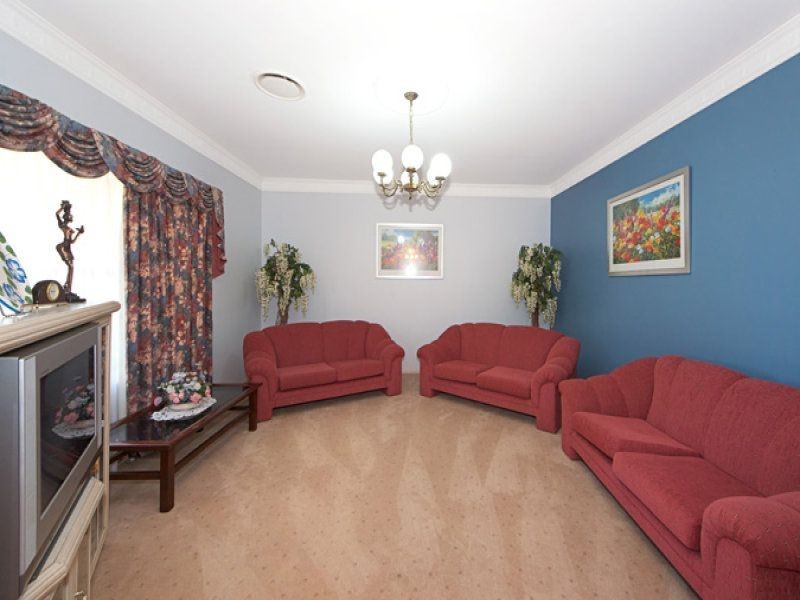 5 Ann-Maree Dr, Caboolture QLD 4510