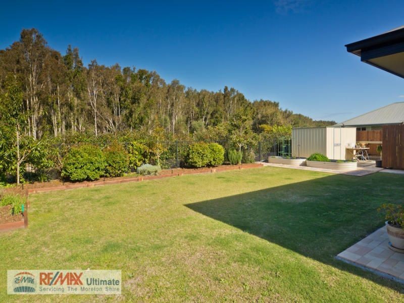 9 Pristine Place, Sandstone Point QLD 4511