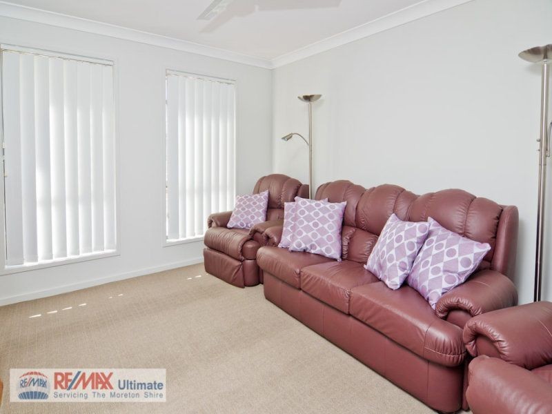 9 Pristine Place, Sandstone Point QLD 4511