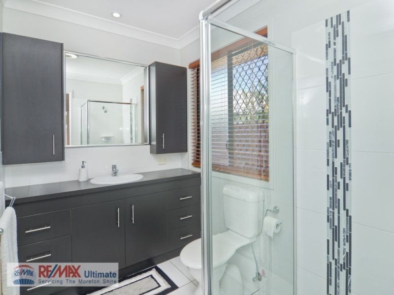 9 Pristine Place, Sandstone Point QLD 4511