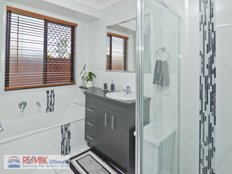 9 Pristine Place, Sandstone Point QLD 4511