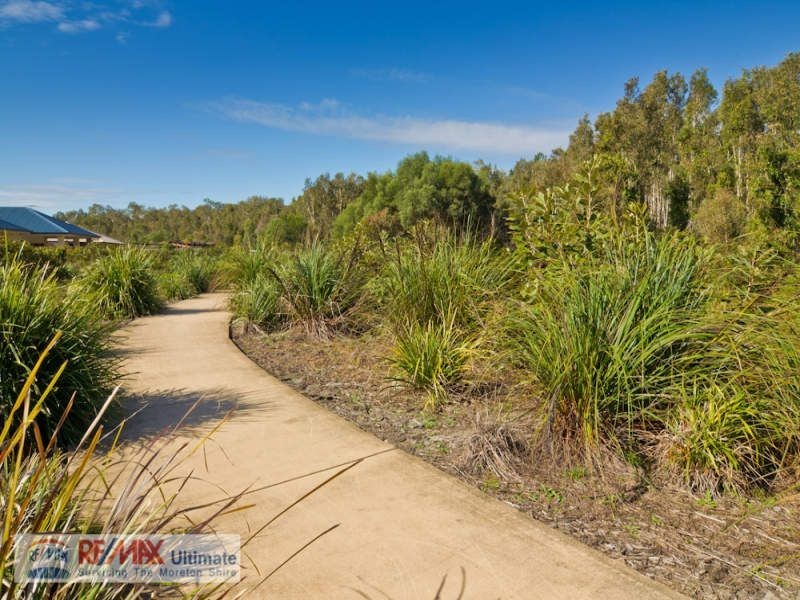 9 Pristine Place, Sandstone Point QLD 4511
