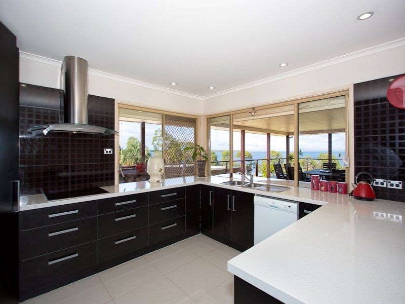 15 Clark Terrace, Sandstone Point QLD 4511