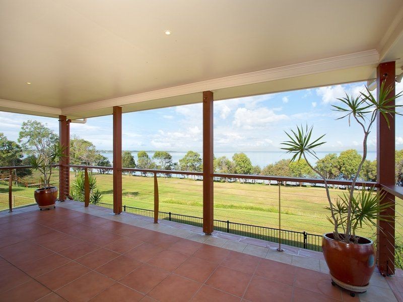 15 Clark Terrace, Sandstone Point QLD 4511