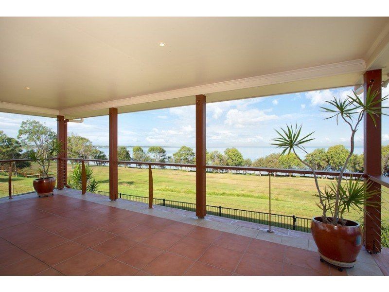 15 Clark Terrace, Sandstone Point QLD 4511