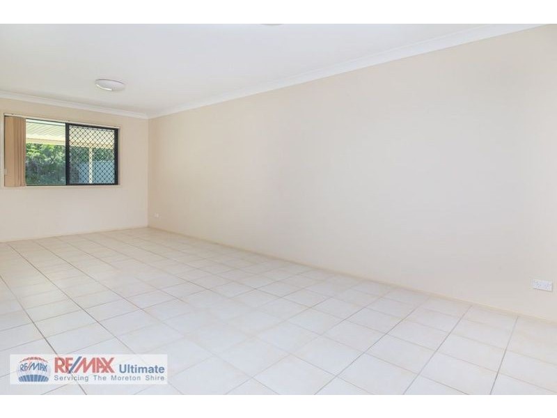 34 Columbia Drive, Beachmere QLD 4510