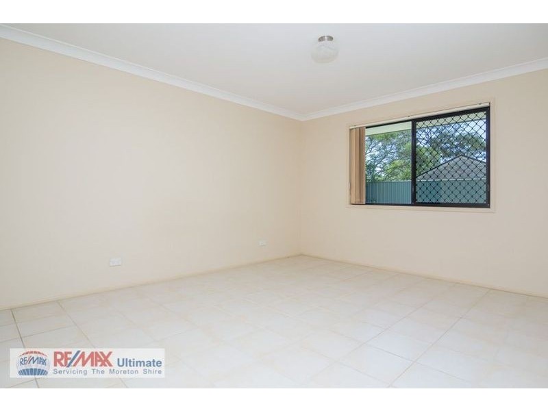 34 Columbia Drive, Beachmere QLD 4510