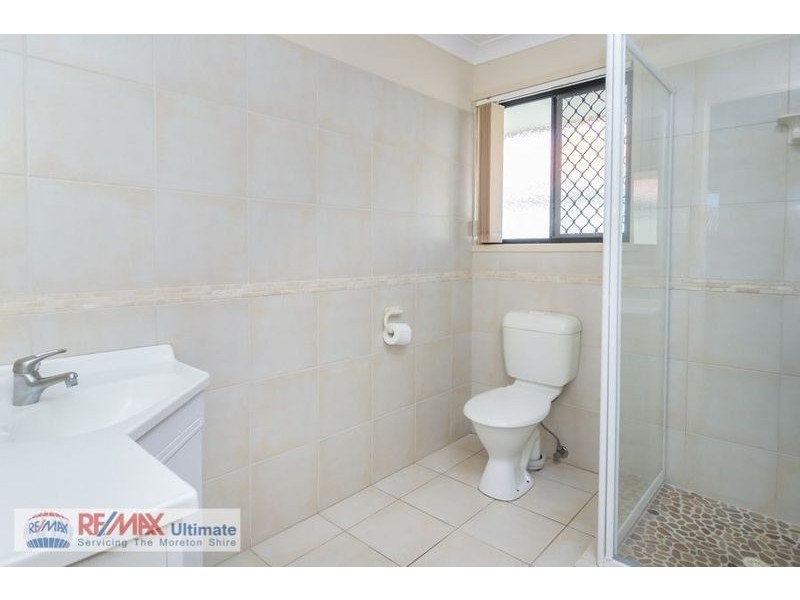 34 Columbia Drive, Beachmere QLD 4510