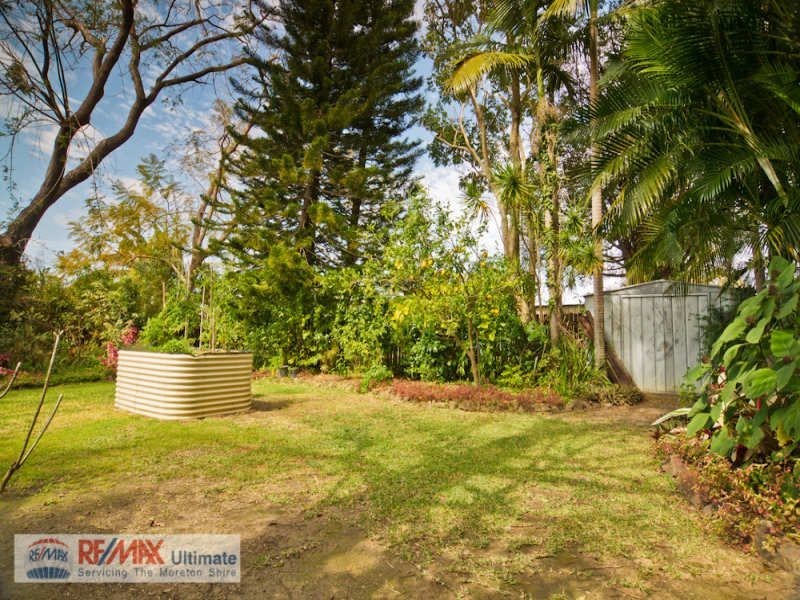2 Lesley Avenue, Caboolture QLD 4510