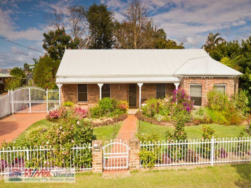2 Lesley Avenue, Caboolture QLD 4510