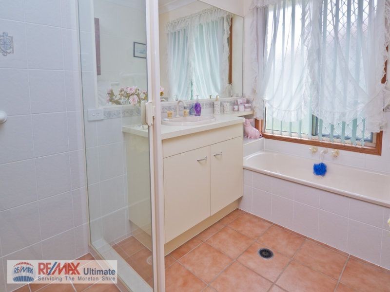 3 Rafter Crt, Morayfield QLD 4506