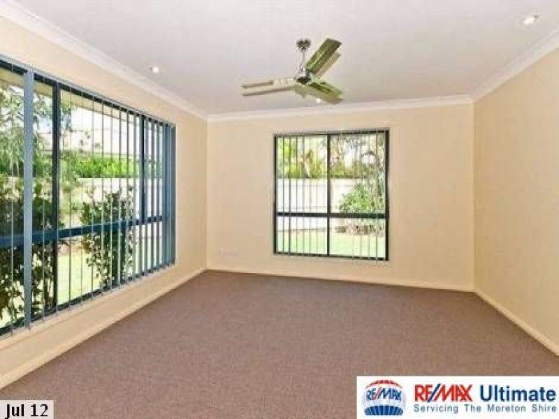 11 Curtin Crescent, Morayfield QLD 4506