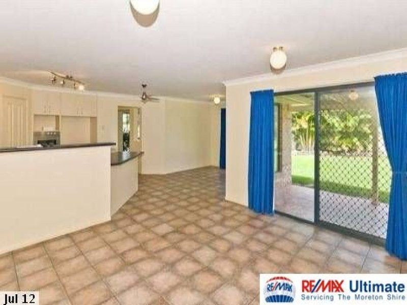 11 Curtin Crescent, Morayfield QLD 4506