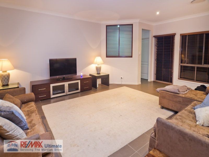 82 Burgundy Drive, Morayfield QLD 4506